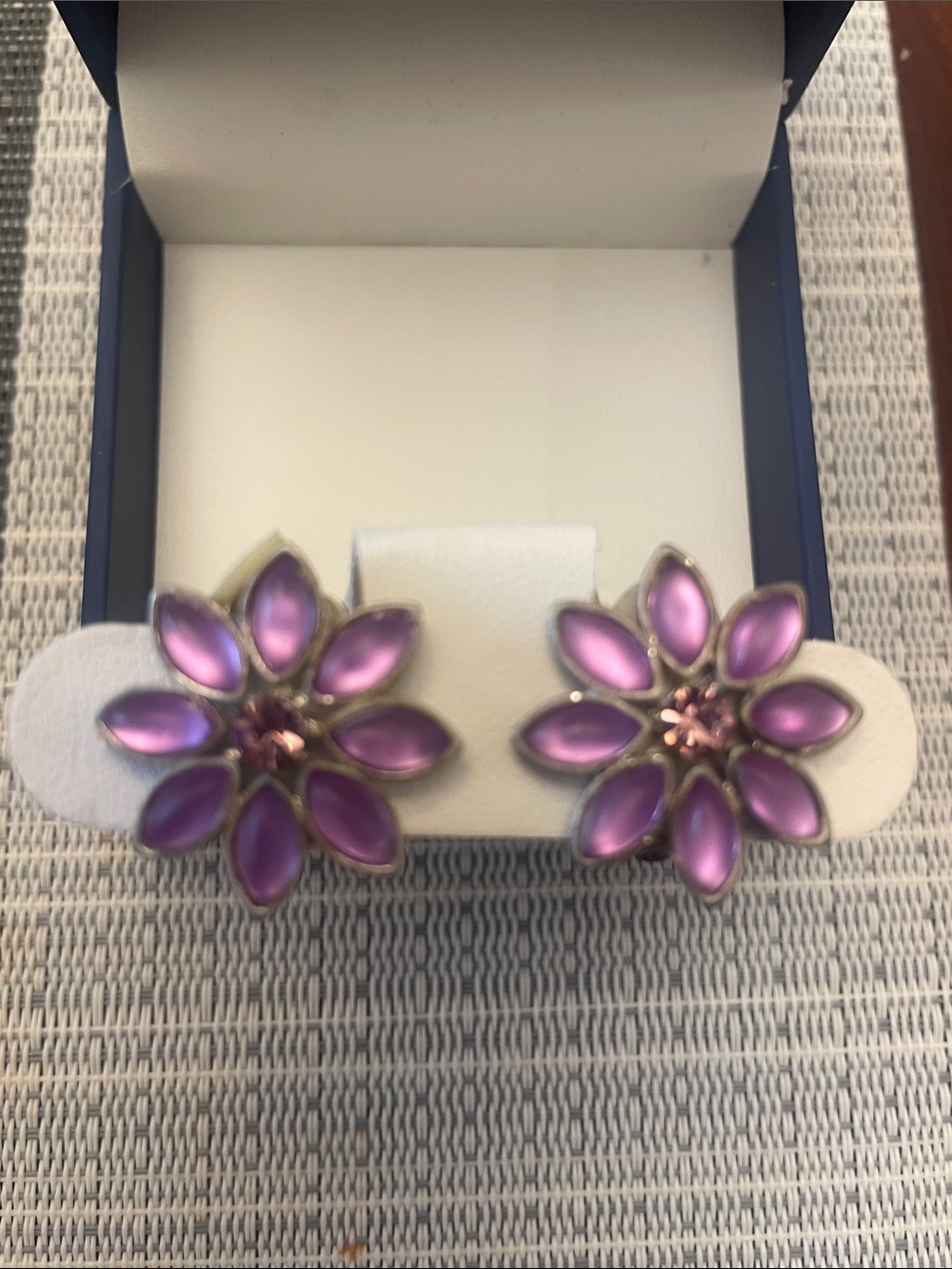 Vintage Purple Flower Petal Clip-On Earrings - Unbranded
